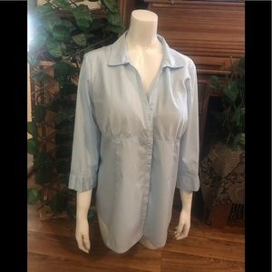 Button down 3/4 sleeve dress shirt ladies size 16/18  baby blue